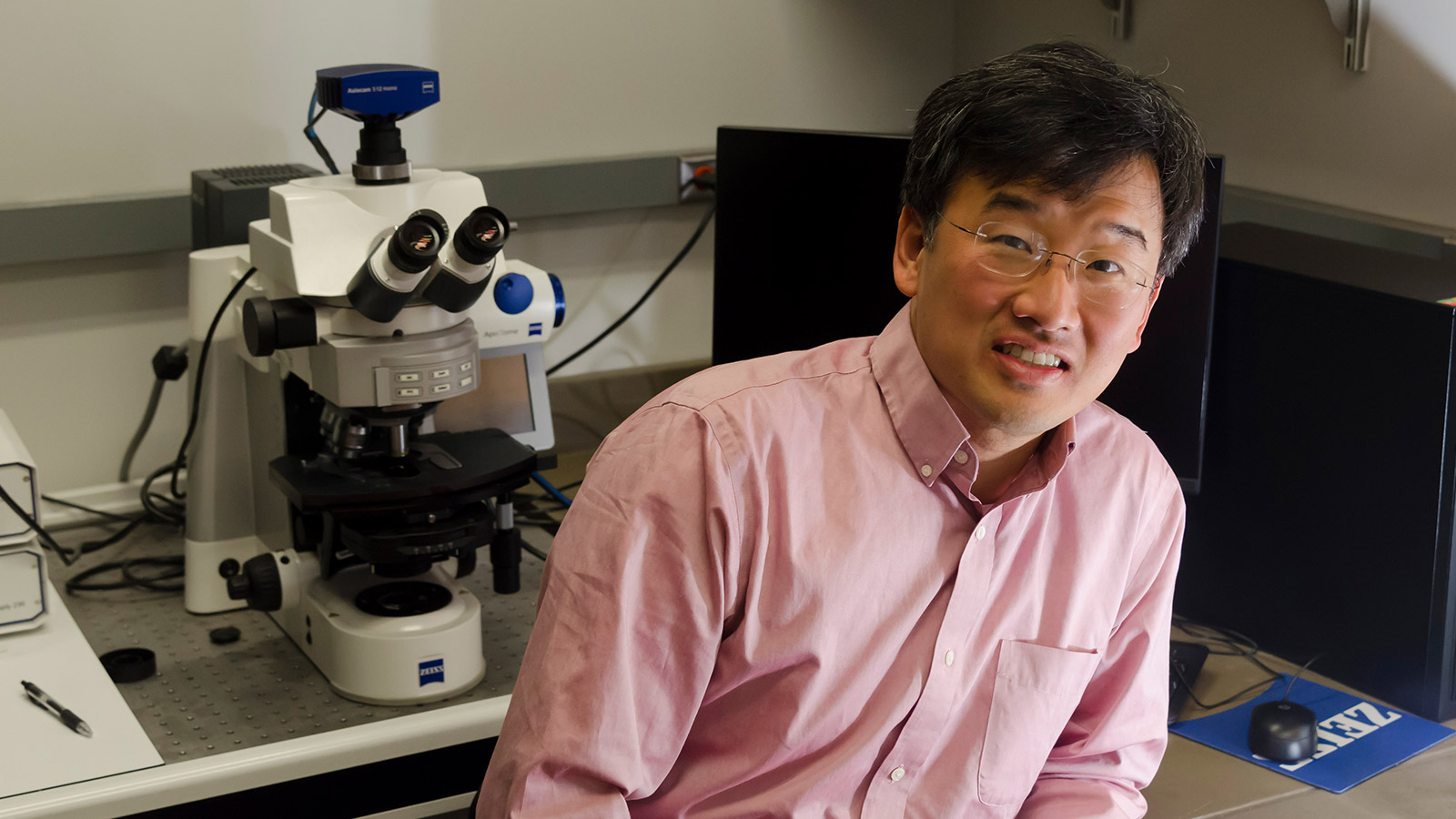 Professor of Biology Dennis Kim bids farewell to the department