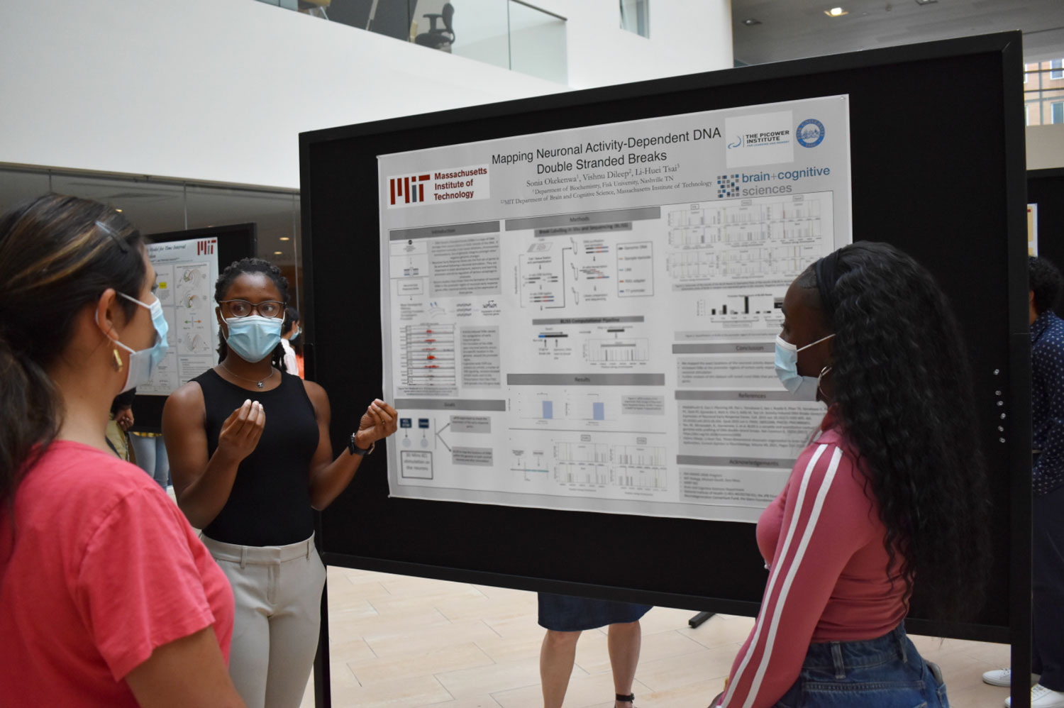 Summer students thrive in Picower labs